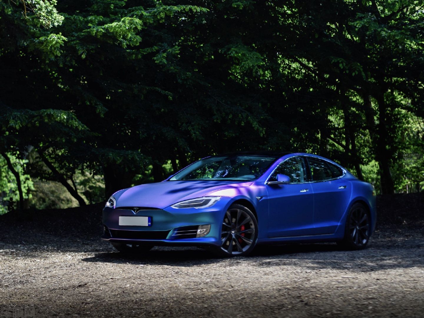 特斯拉MODEL S  变色龙紫魅蓝改色膜 效果图