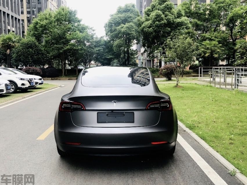 特斯拉Model 3 AMG山灰改色膜 效果图
