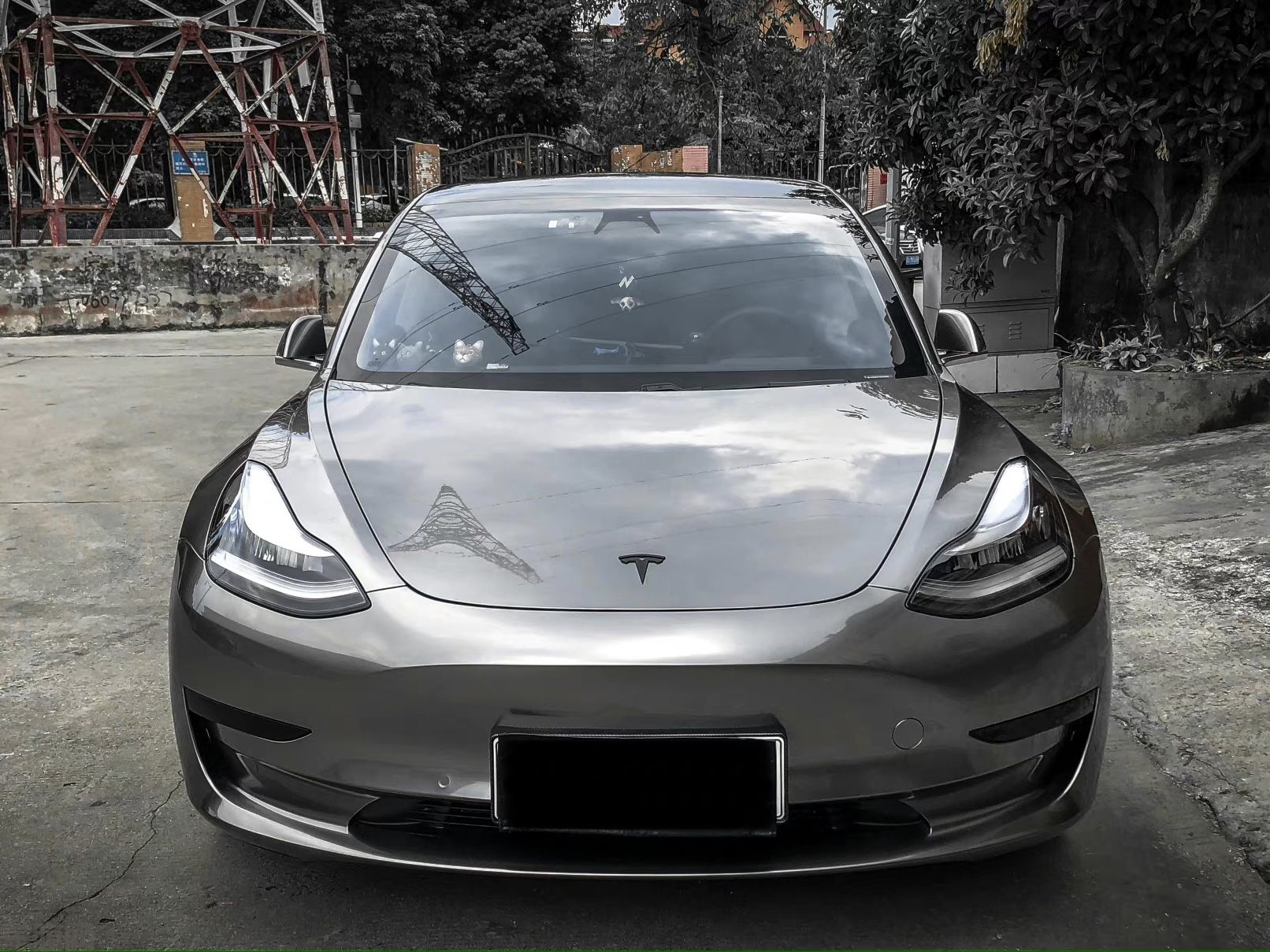 特斯拉MODEL Y 液态金属银改色膜 效果图
