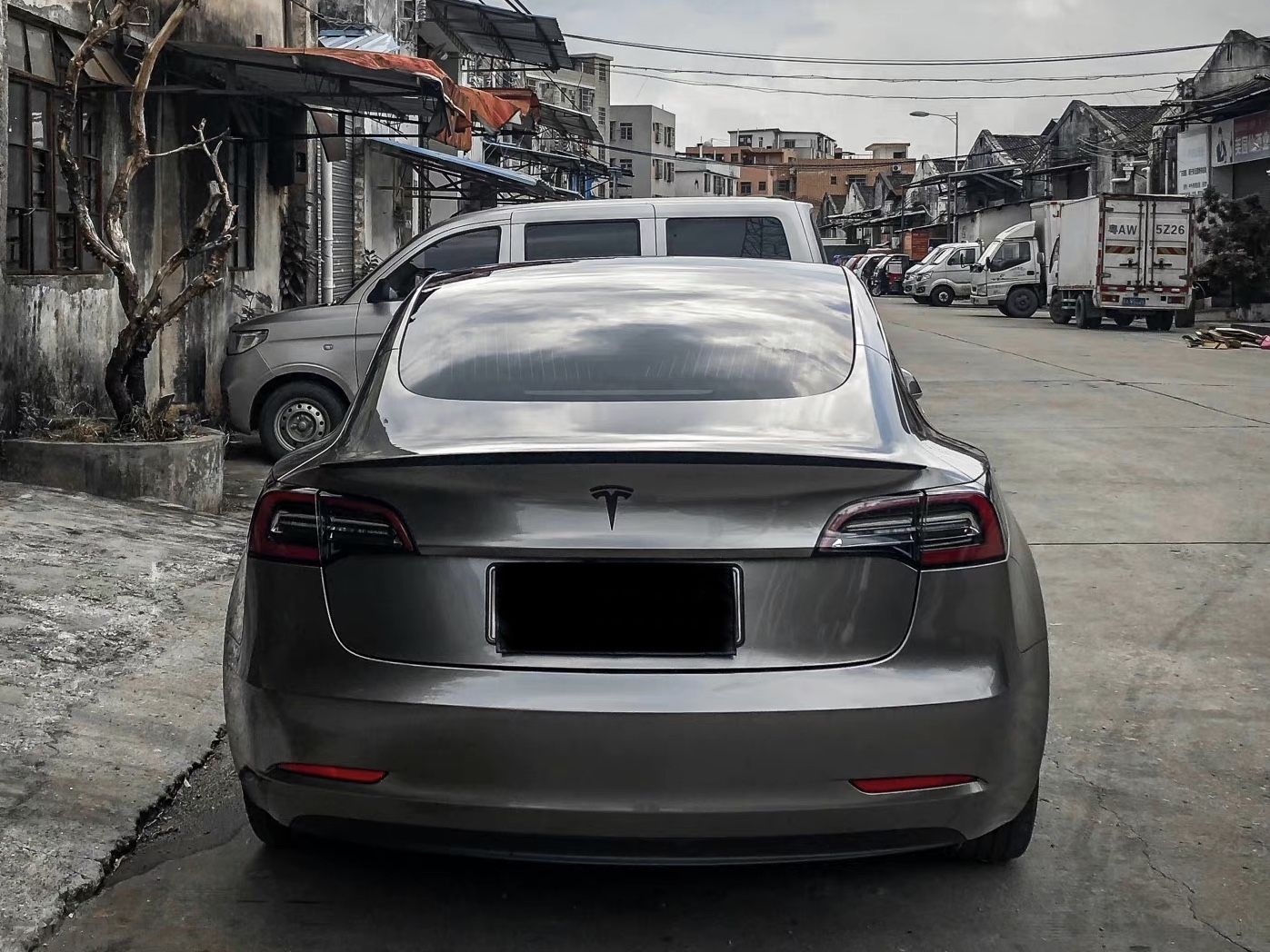 特斯拉MODEL Y 液态金属银改色膜 效果图