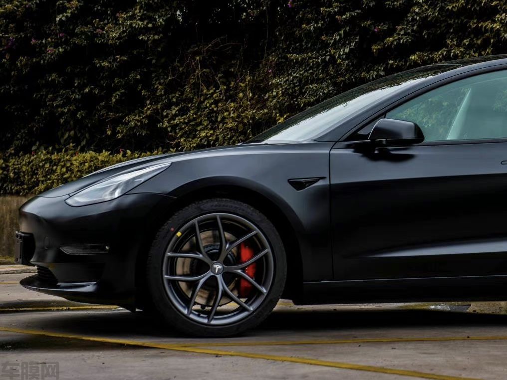特斯拉 Model 3 电光黑改色膜 效果图
