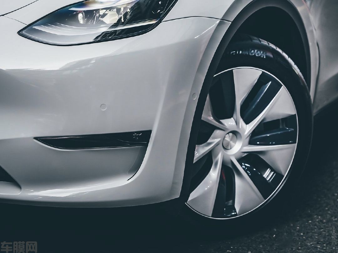 特斯拉 MODEL Y 水晶火山灰改色膜 效果图