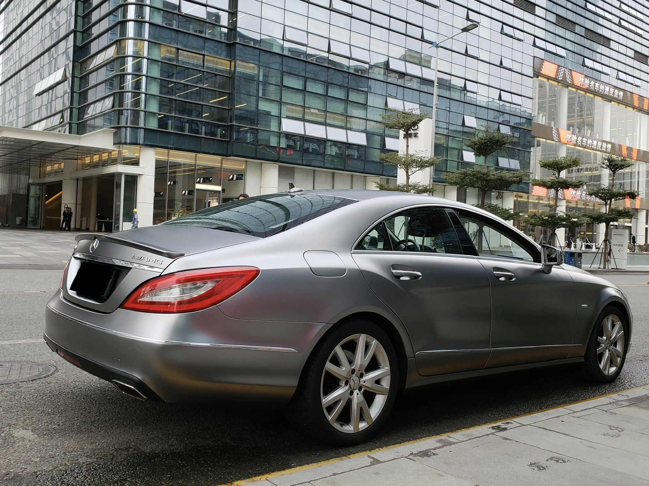 奔驰CLS AMG 电光钛银灰改色膜 效果图
