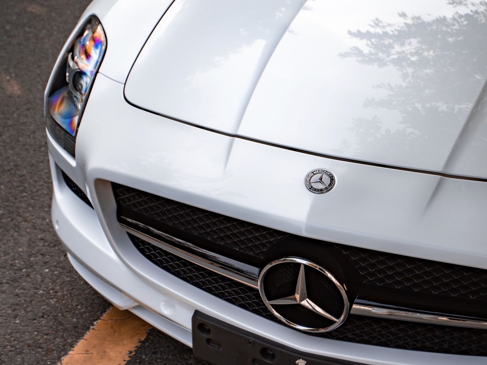 奔驰SLS AMG 月牙白改色膜 效果图