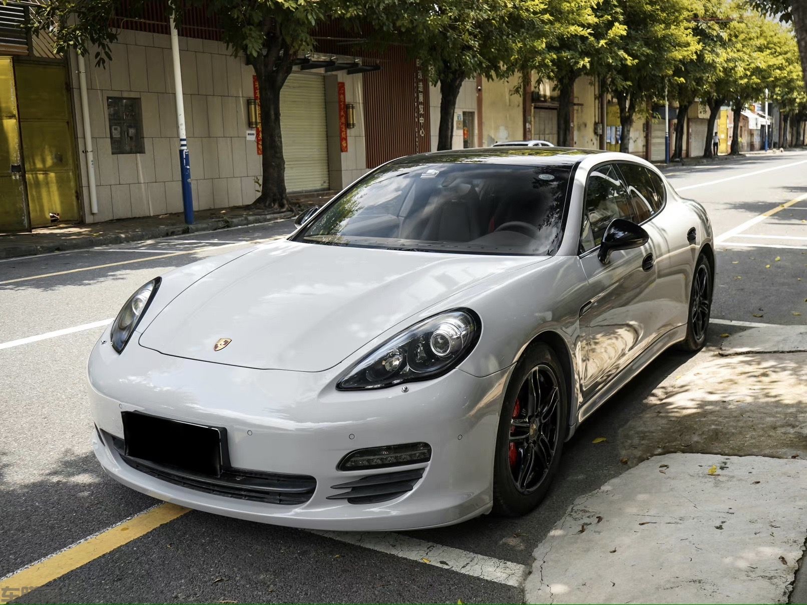 保时捷Panamera 火山灰改色膜 效果图