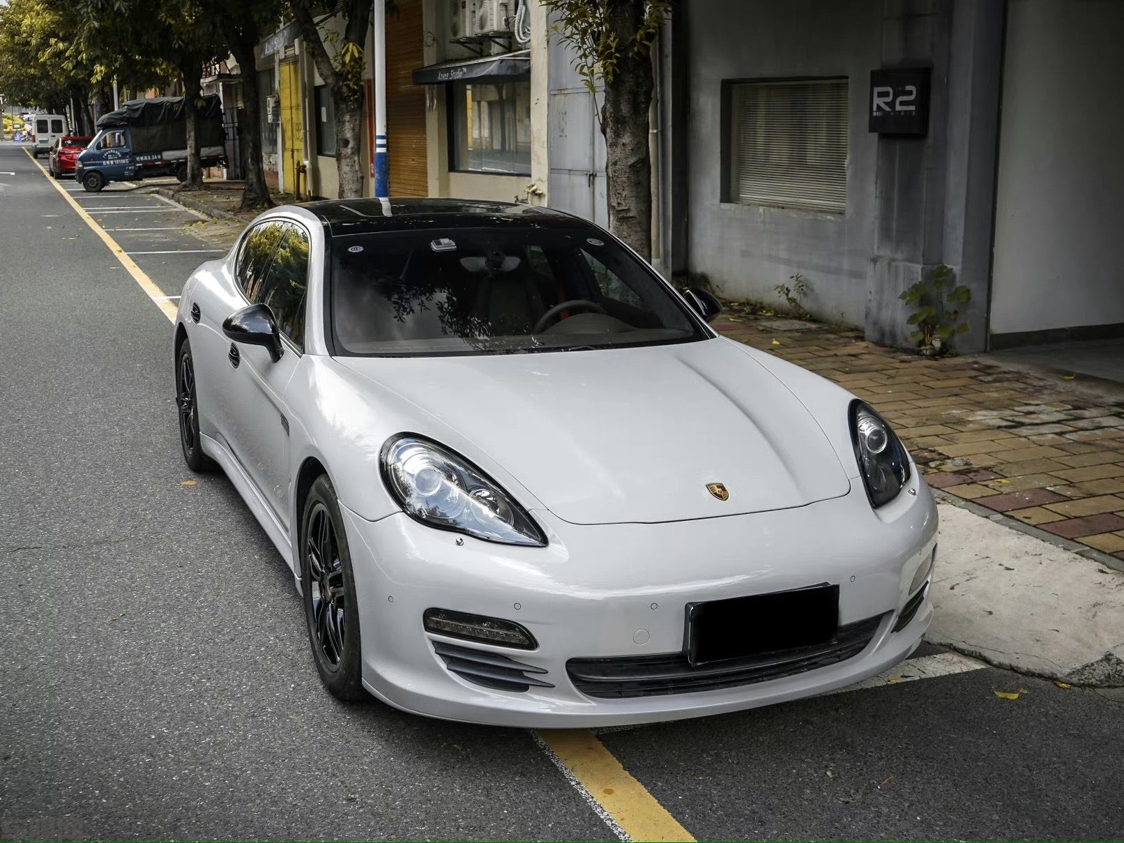 保时捷Panamera 火山灰改色膜 效果图