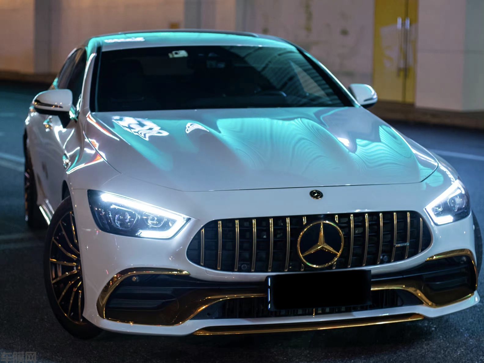 奔驰AMG GT 超亮火山灰改色膜 效果图
