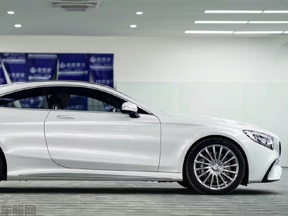 奔驰AMG S63 珍珠白改色膜 效果图