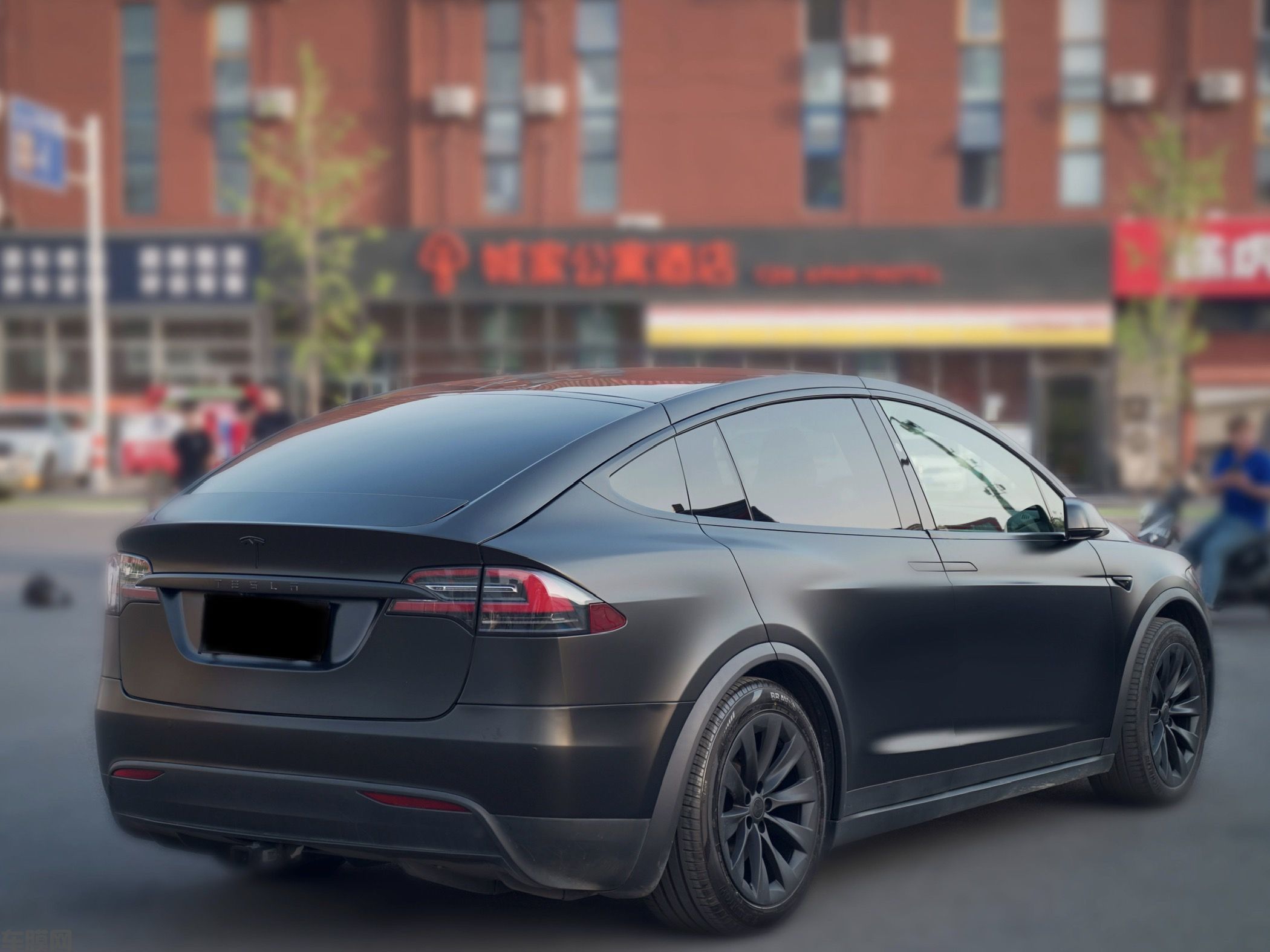 特斯拉ModelX 磨砂黑改色膜 效果图