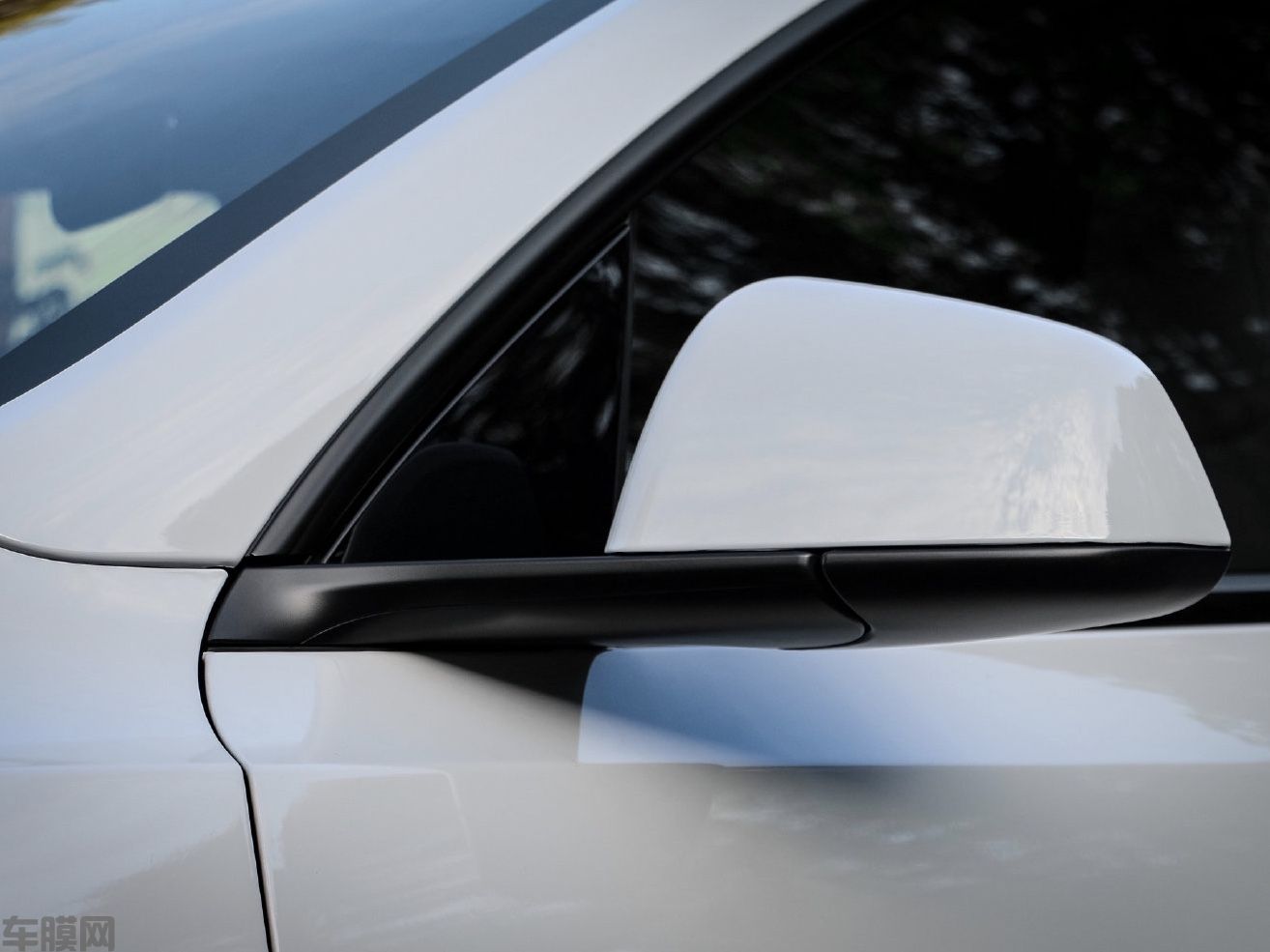 特斯拉Model Y 火山灰改色膜 效果图