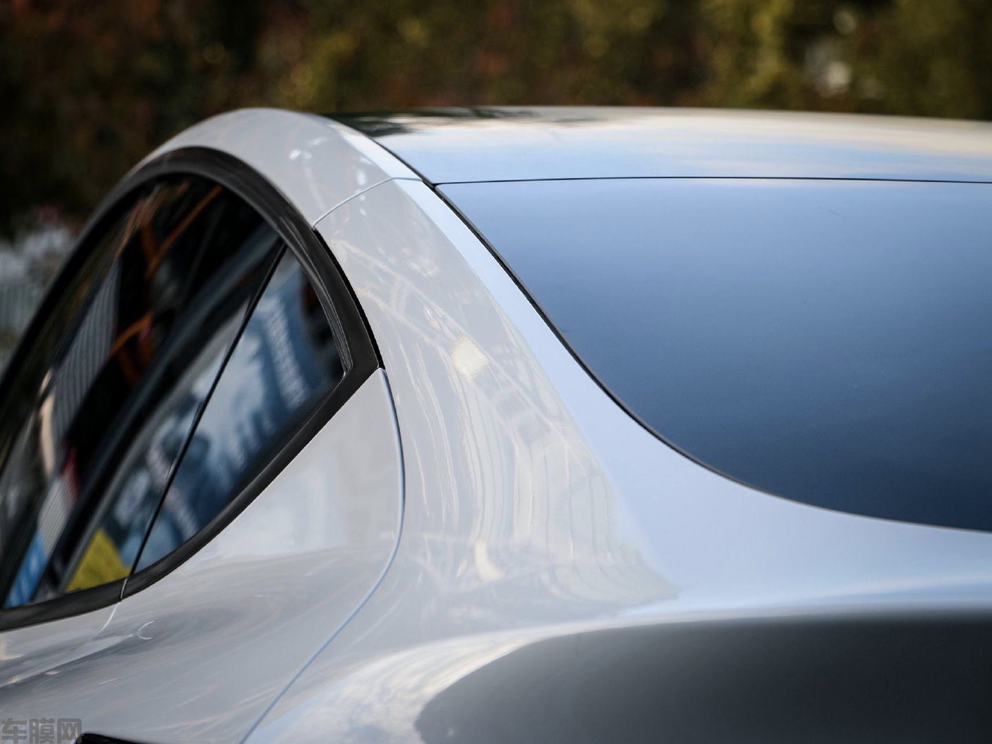 特斯拉Model Y 火山灰改色膜 效果图