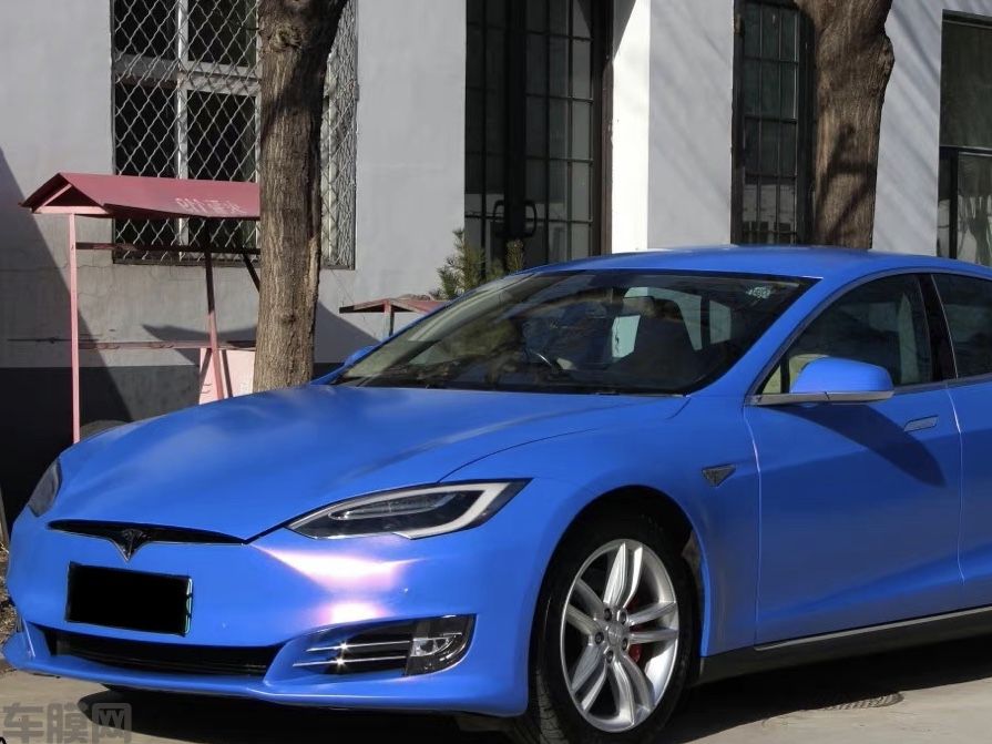 特斯拉Model S 哑面钻石蓝魅红改色膜 效果图