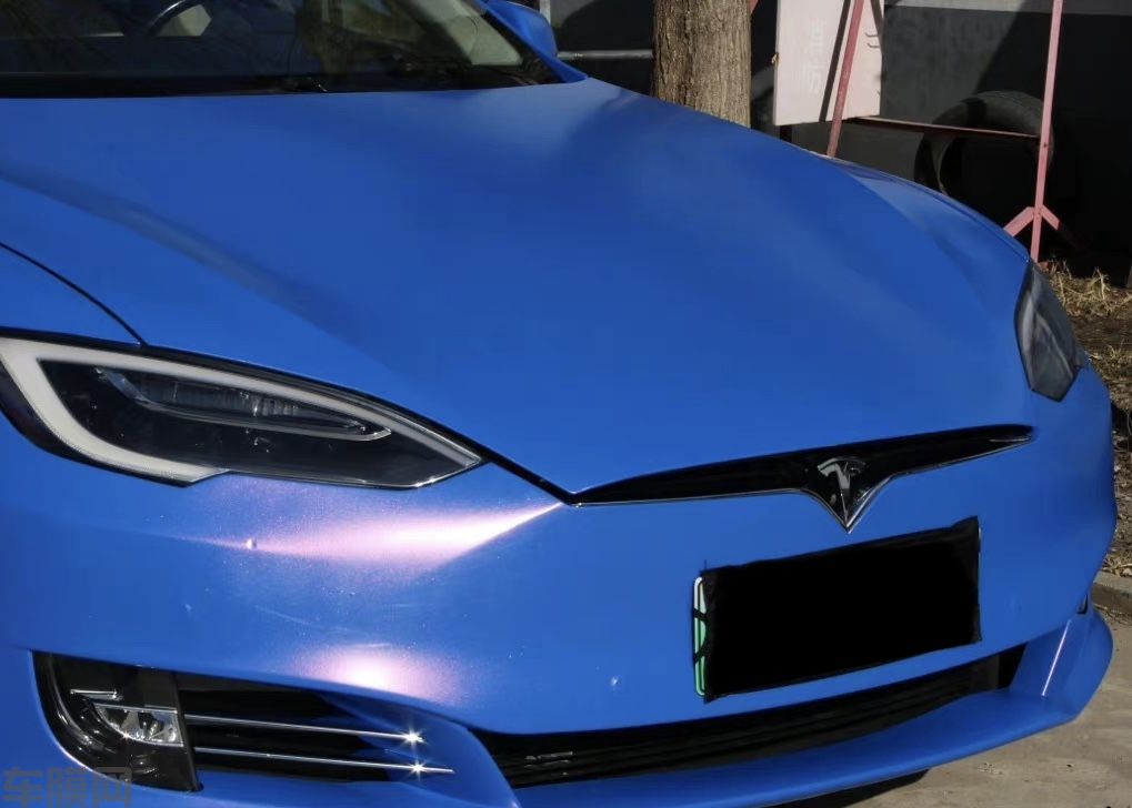 特斯拉Model S 哑面钻石蓝魅红改色膜 效果图