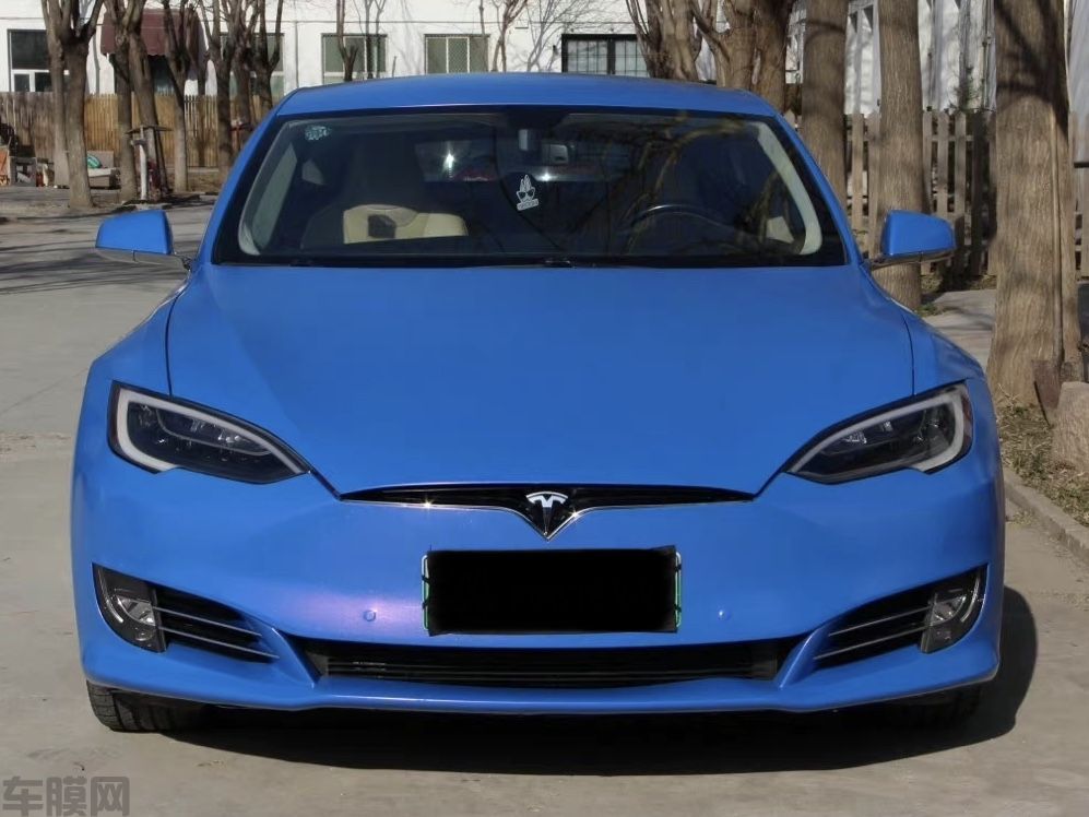 特斯拉Model S 哑面钻石蓝魅红改色膜 效果图