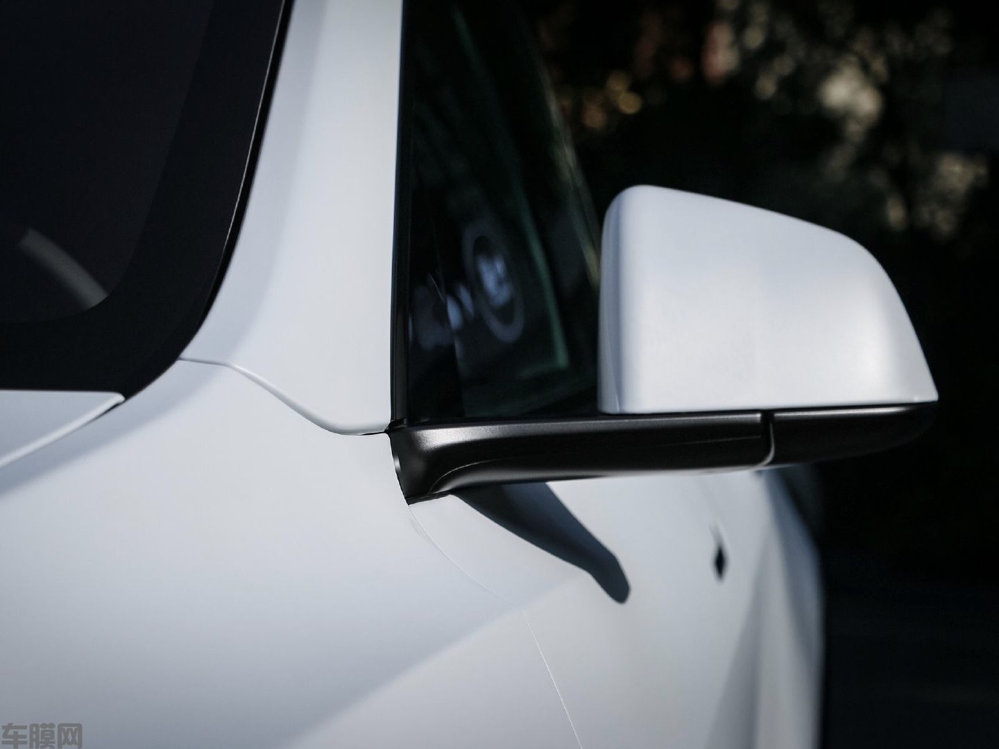 特斯拉Model Y 超哑高贵白改色膜 效果图