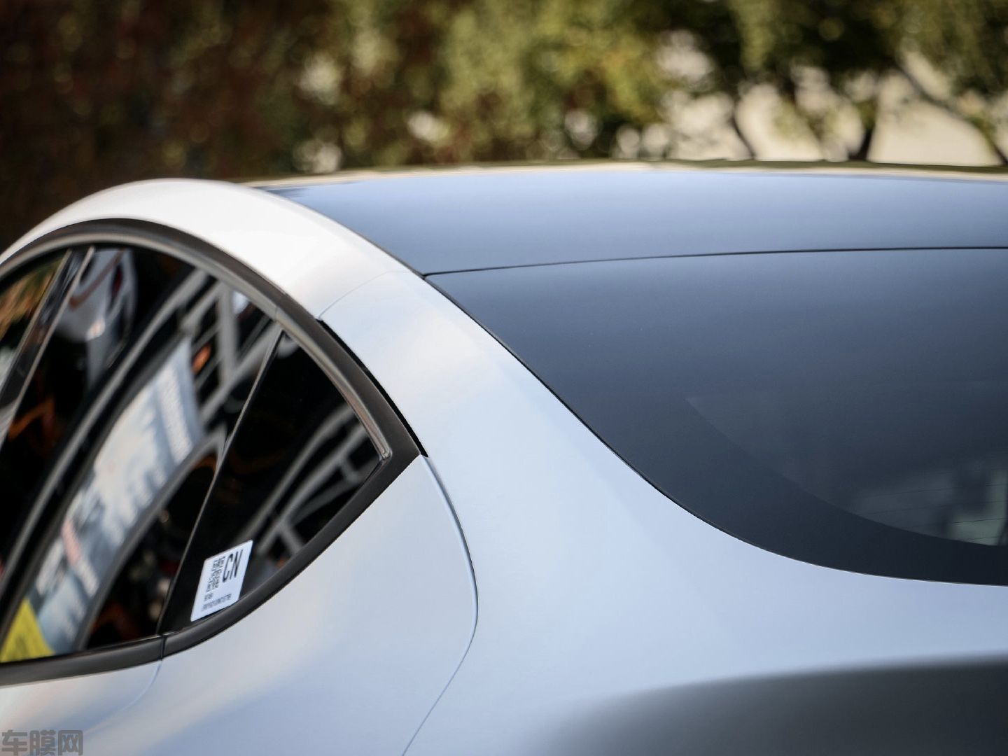 特斯拉Model Y 超哑高贵白改色膜 效果图