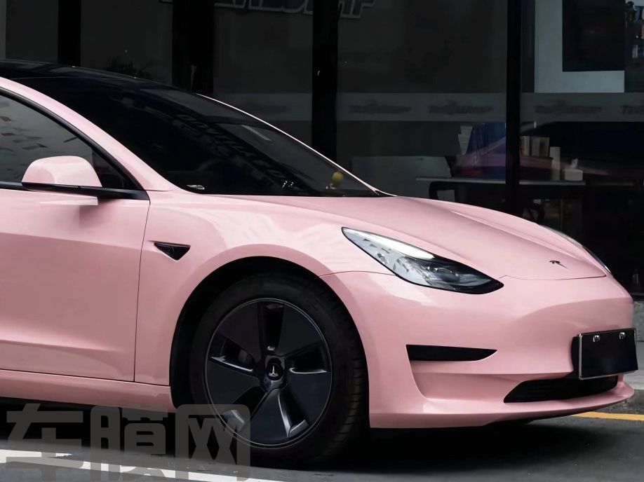 特斯拉Model3 钢琴胭脂粉改色膜 效果图