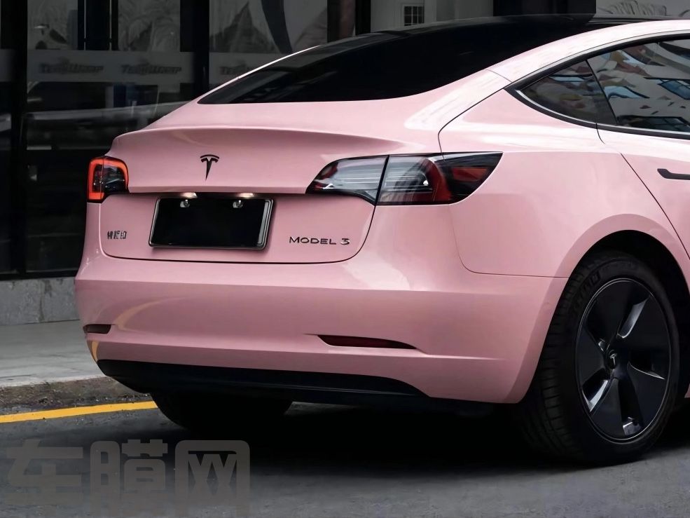 特斯拉Model3 钢琴胭脂粉改色膜 效果图