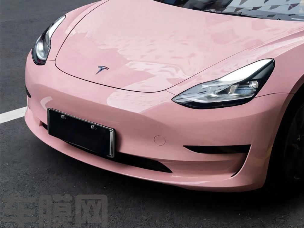 特斯拉Model3 钢琴胭脂粉改色膜 效果图