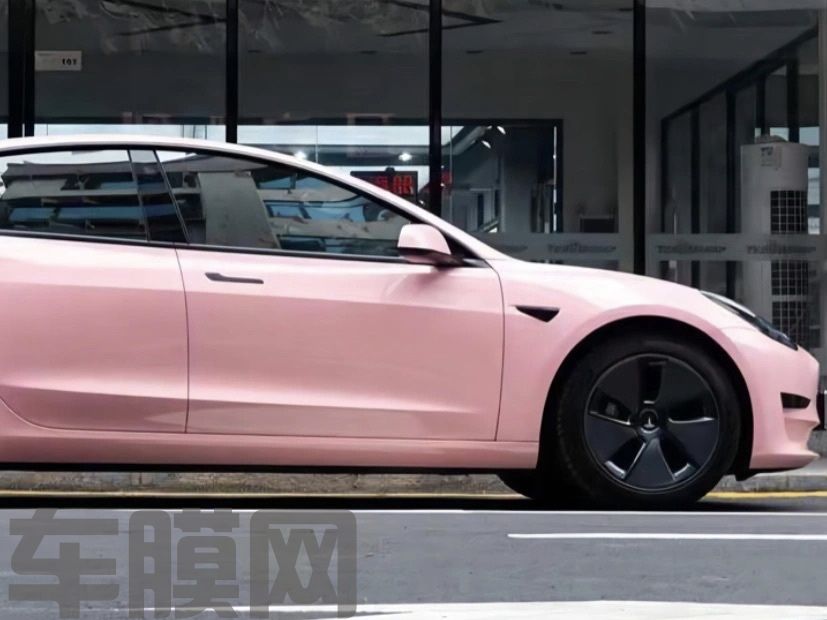 特斯拉Model3 钢琴胭脂粉改色膜 效果图