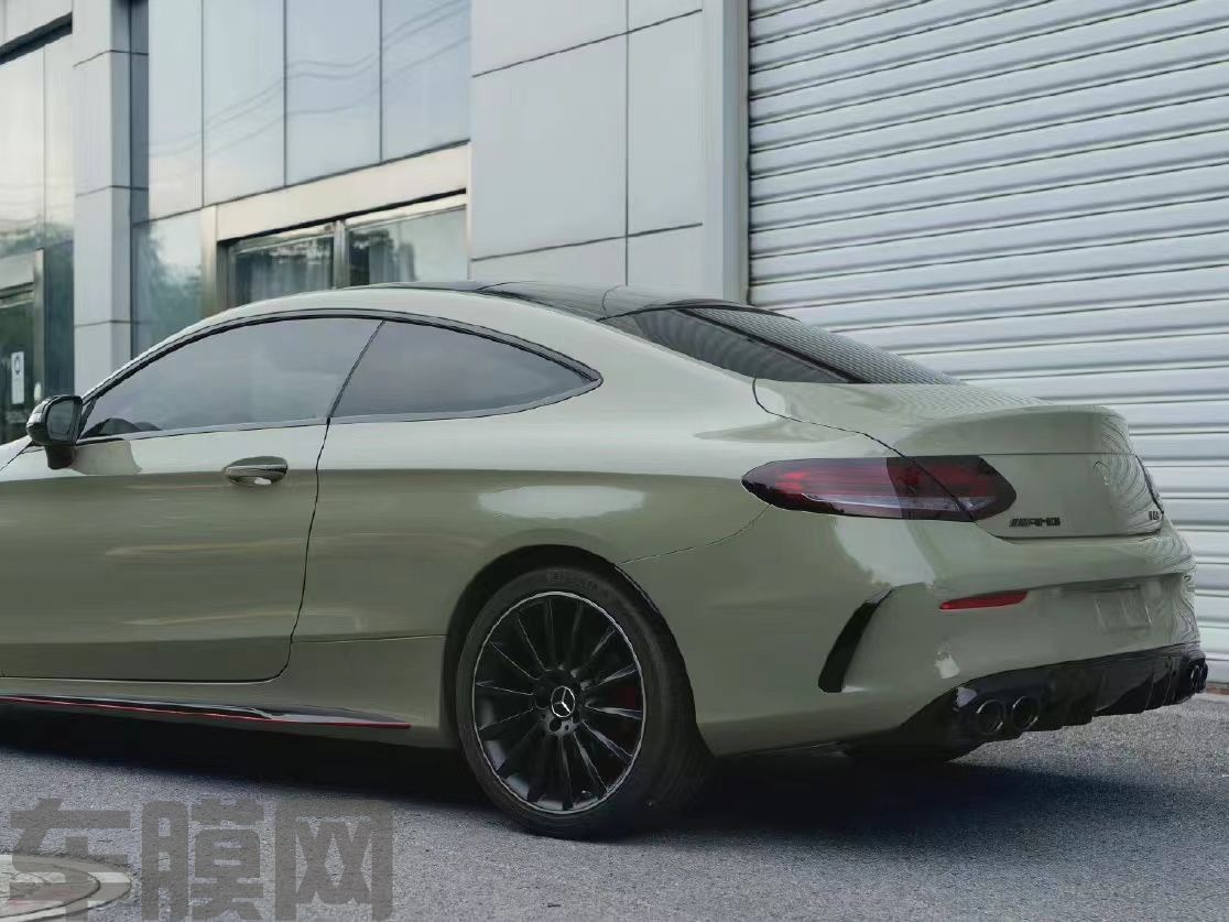 奔驰AMG C43 超亮PET卡其绿改色膜 效果图