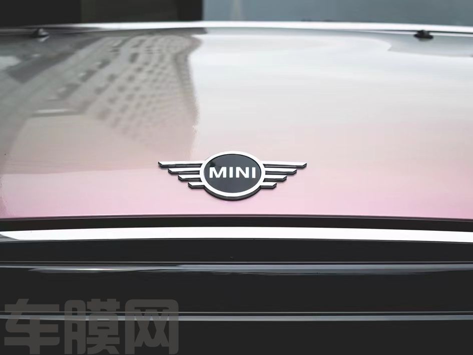 MINI CLUBMAN 梦幻火山灰改色膜 效果图