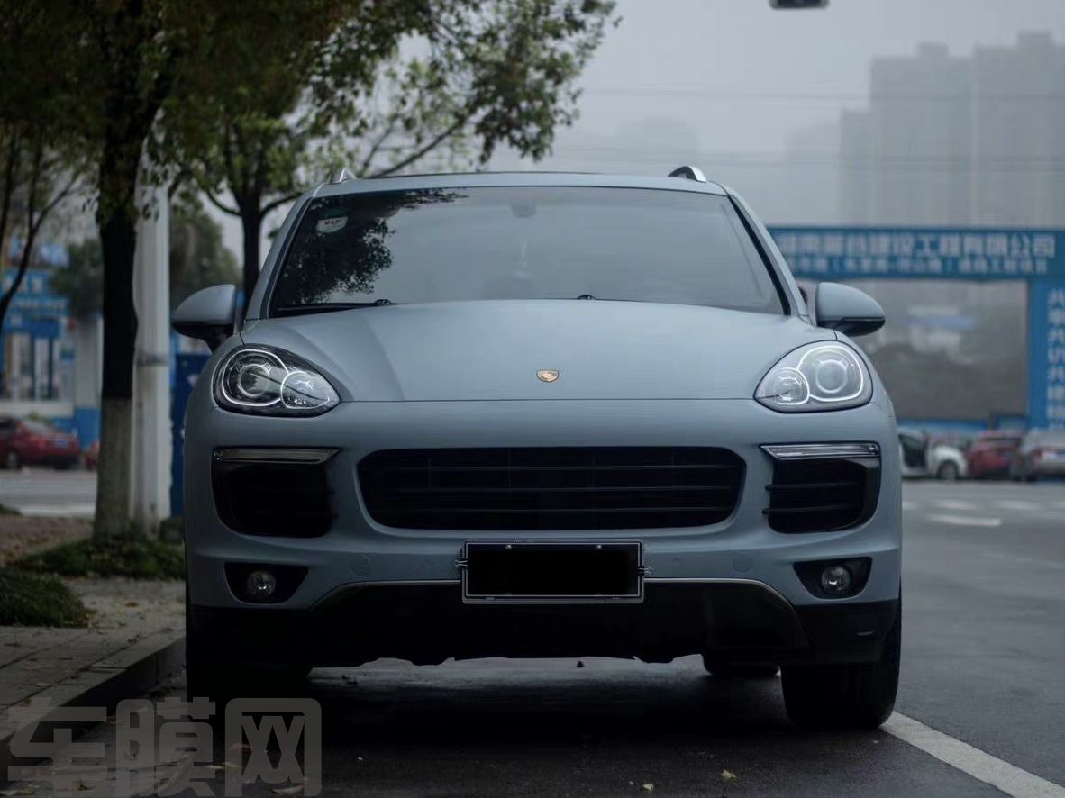 保时捷Cayenne 战舰灰改色膜 效果图