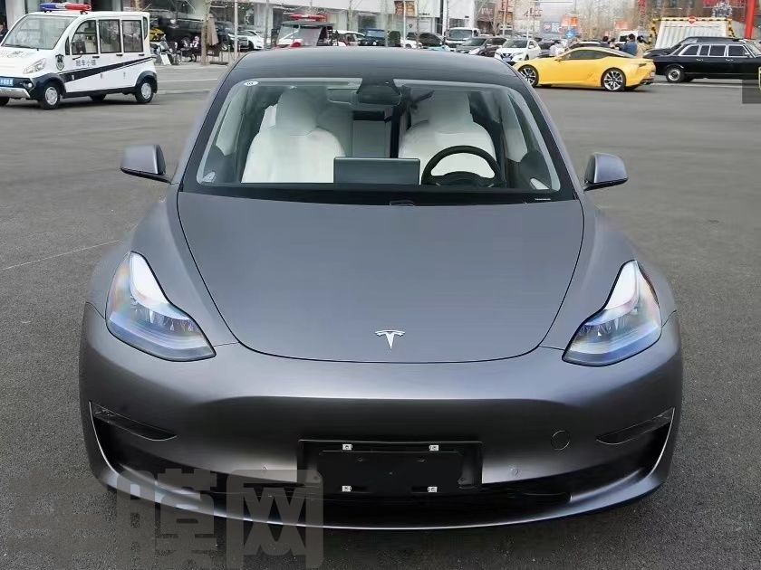 特斯拉Model 3 AMG山灰改色膜 效果图