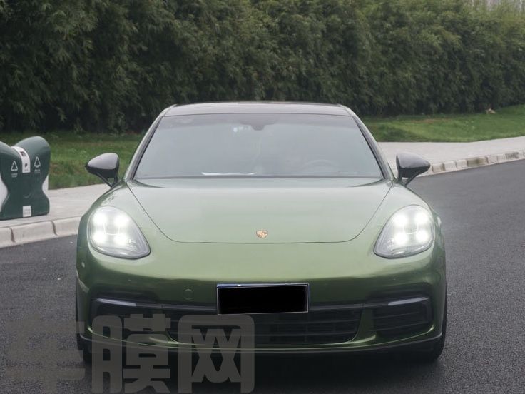 保时捷Panamera 曼巴绿改色膜 效果图