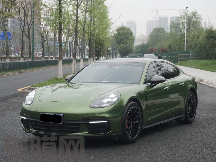 保时捷Panamera 曼巴绿改色膜 效果图