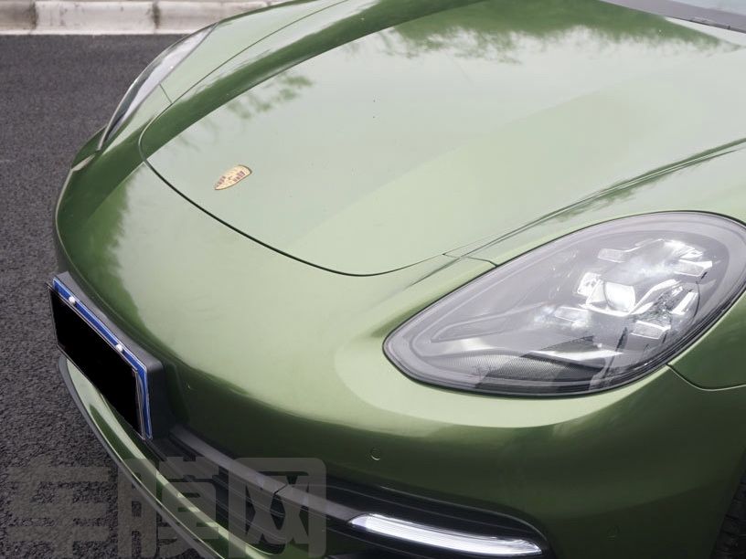 保时捷Panamera 曼巴绿改色膜 效果图
