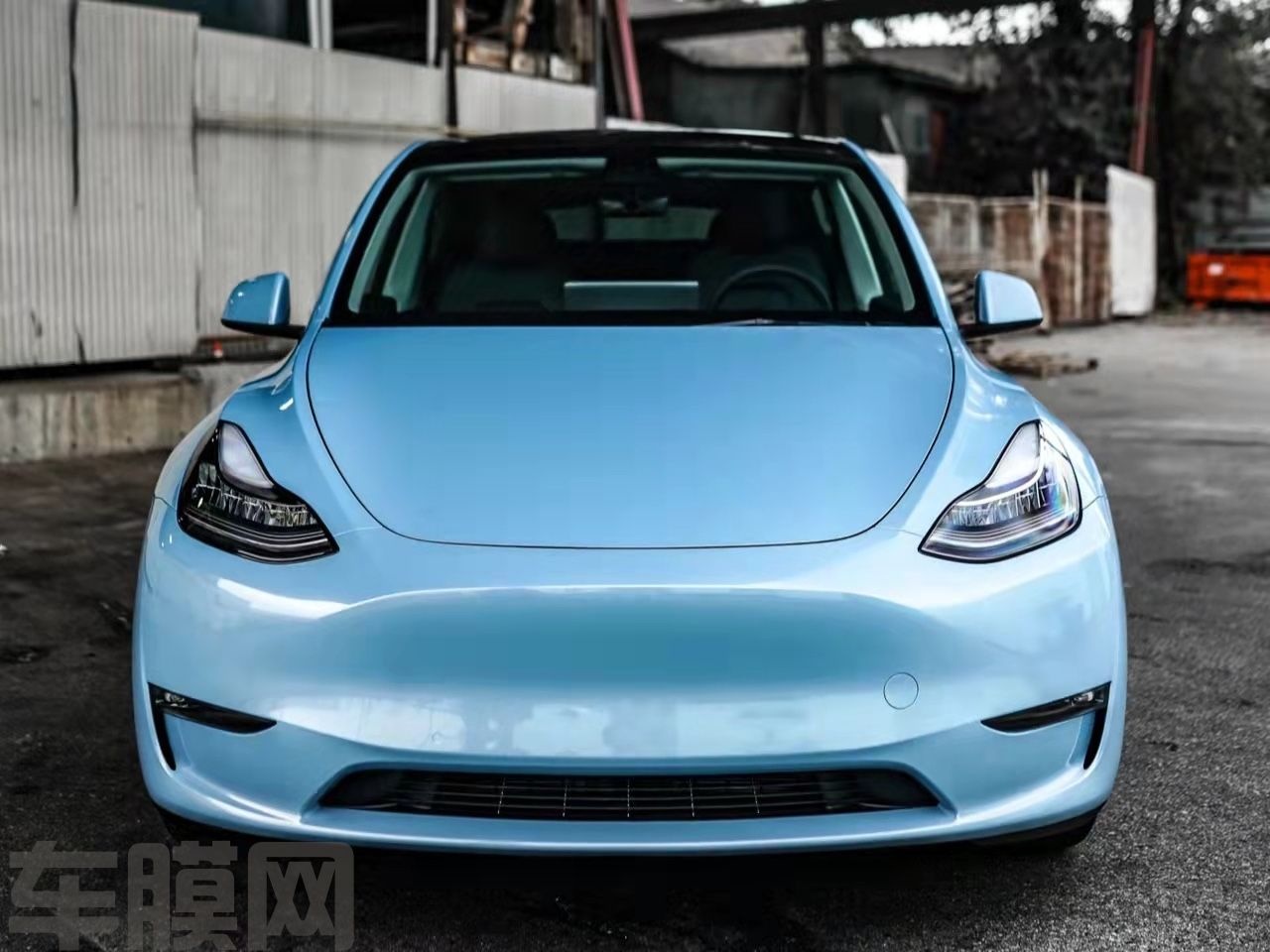 特斯拉Model Y 冰晶蓝改色膜 效果图