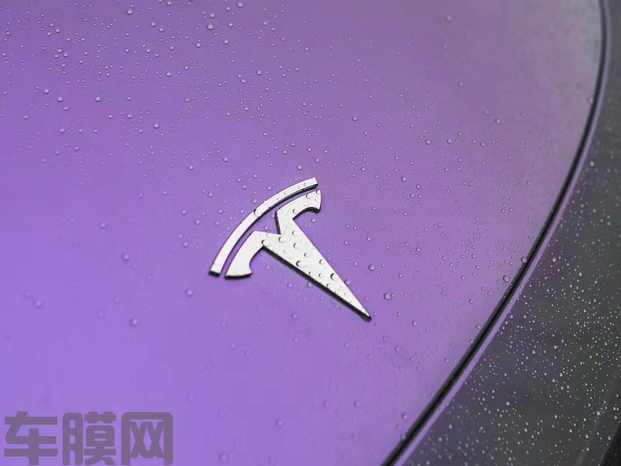特斯拉Model Y 梦幻灰魅紫改色膜 效果图