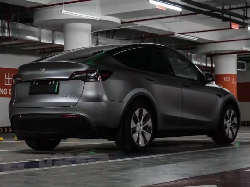 特斯拉Model 3 AMG山灰改色膜 效果图