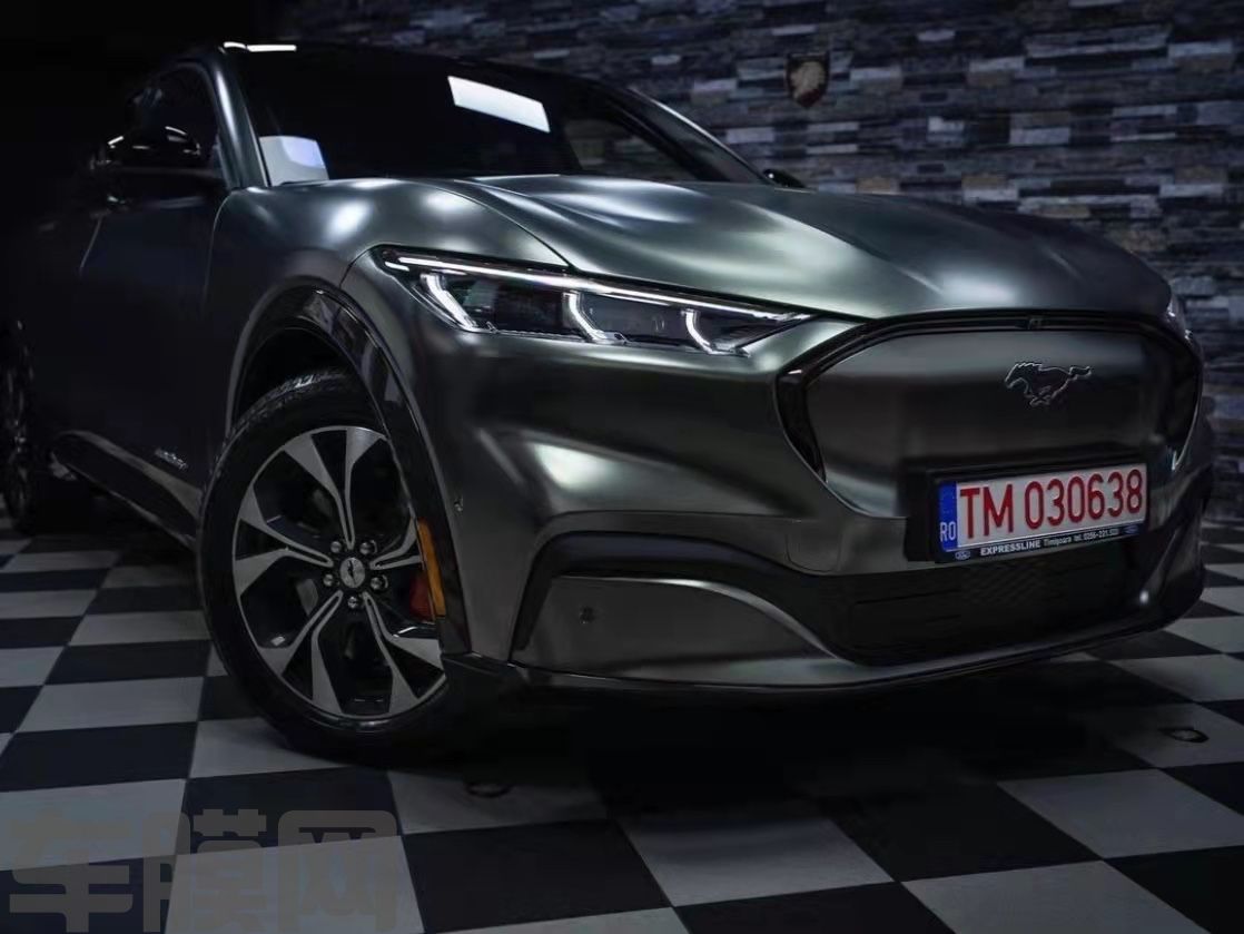 福特Mustang 液态金属银改色膜 效果图