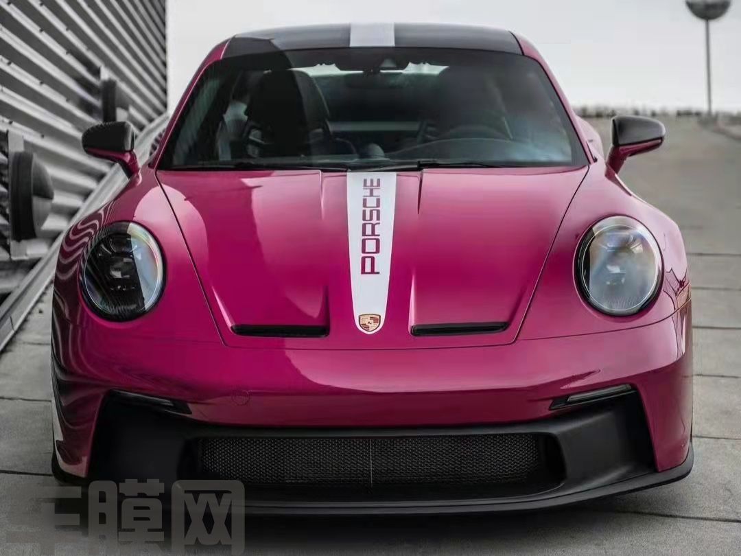 保时捷 922 GT3 星光宝石红改色膜 效果图