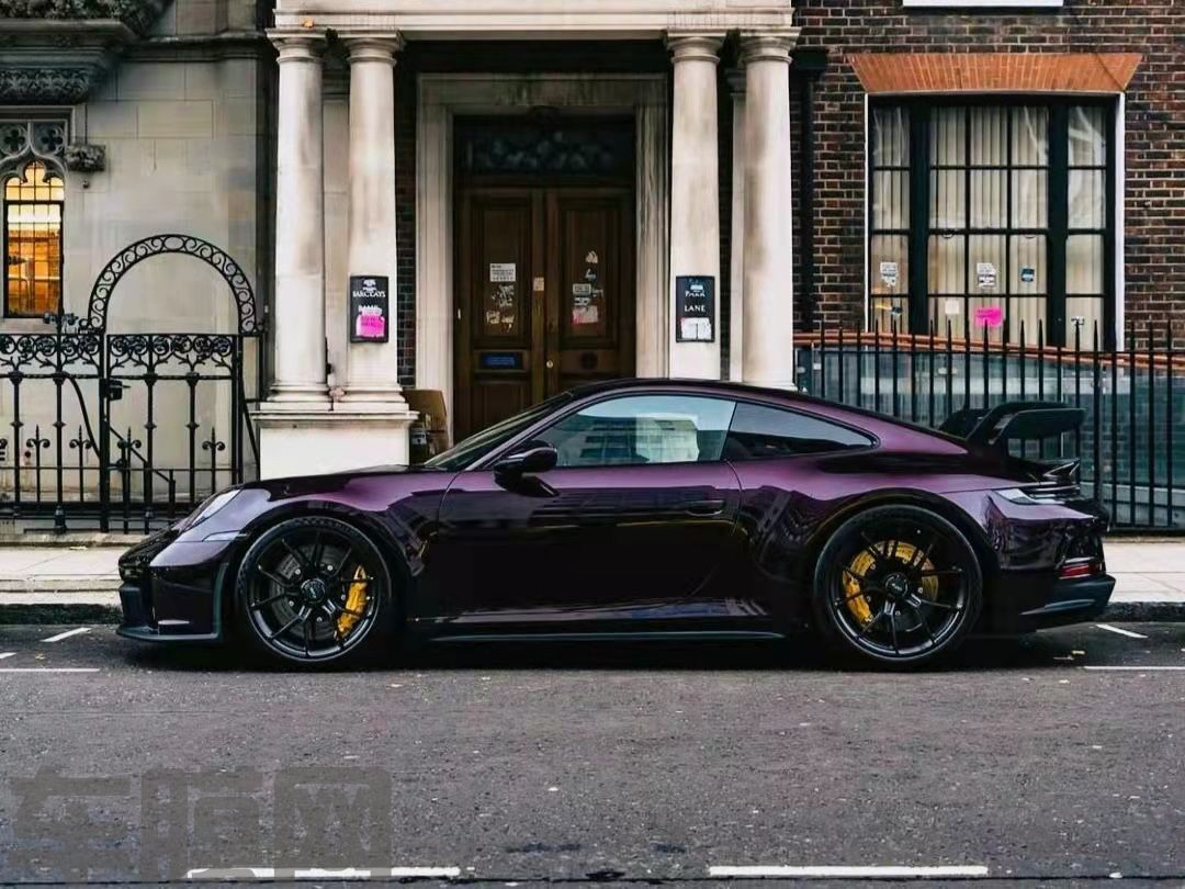 保时捷 922 GT3 黑比诺紫改色膜 效果图