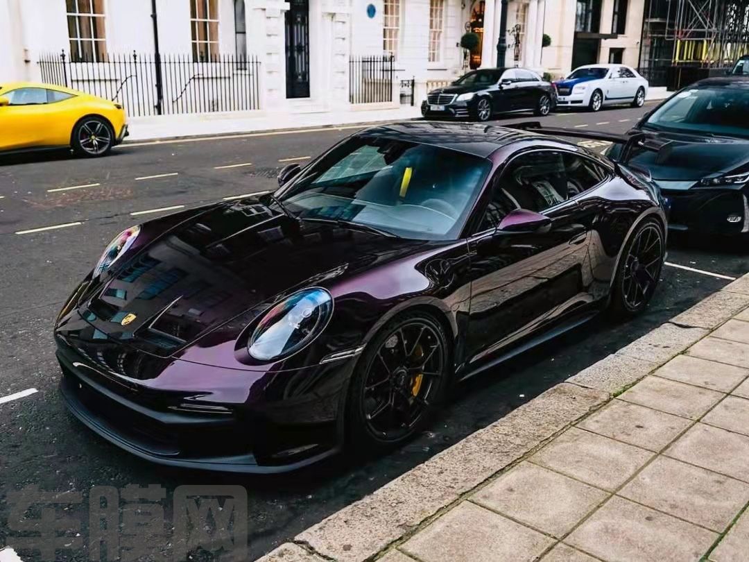 保时捷 922 GT3 黑比诺紫改色膜 效果图