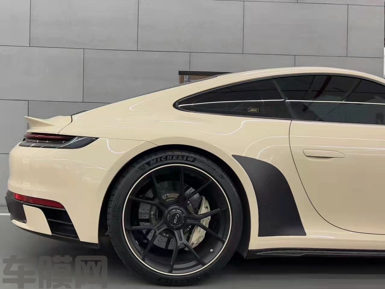 保时捷 GT3 象牙白改色膜 效果图