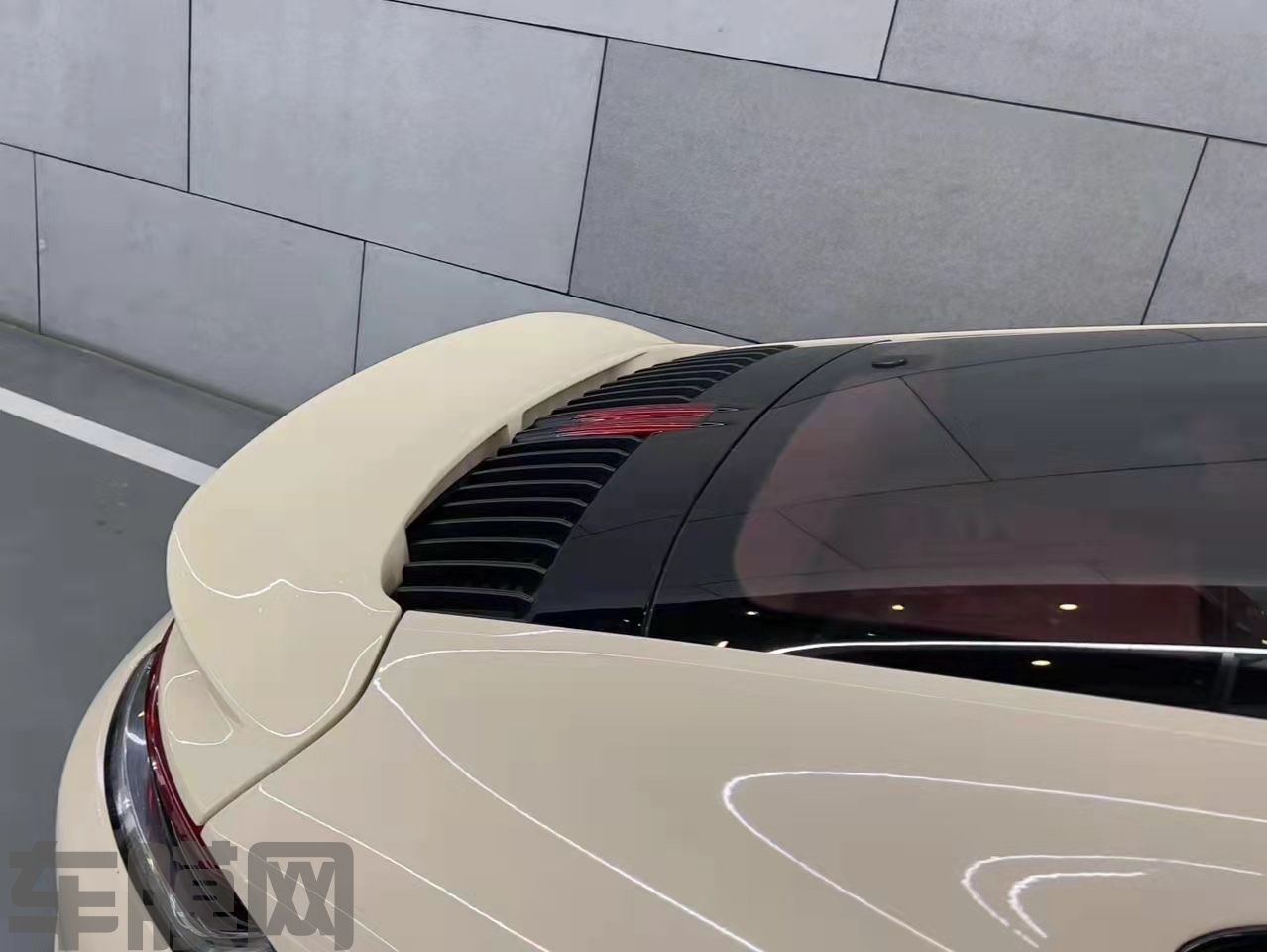 保时捷 GT3 象牙白改色膜 效果图
