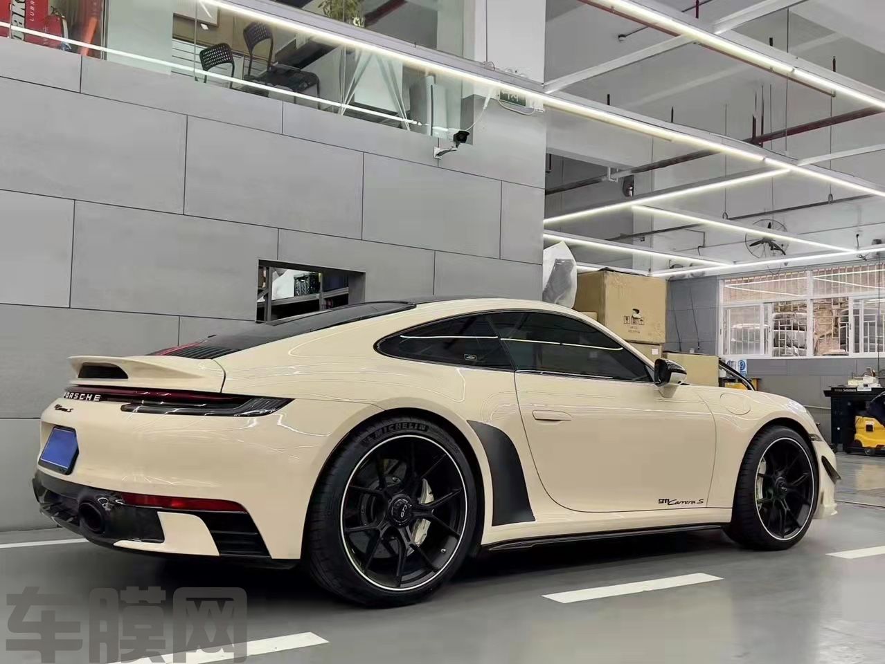保时捷 GT3 象牙白改色膜 效果图