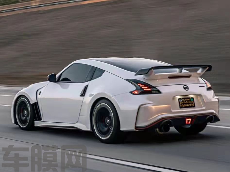 日产370Z 贝壳白改色膜 效果图