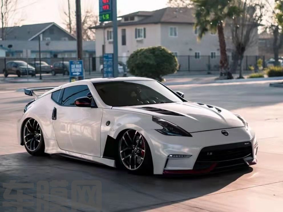 日产370Z 贝壳白改色膜 效果图