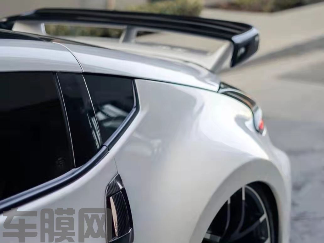 日产370Z 贝壳白改色膜 效果图