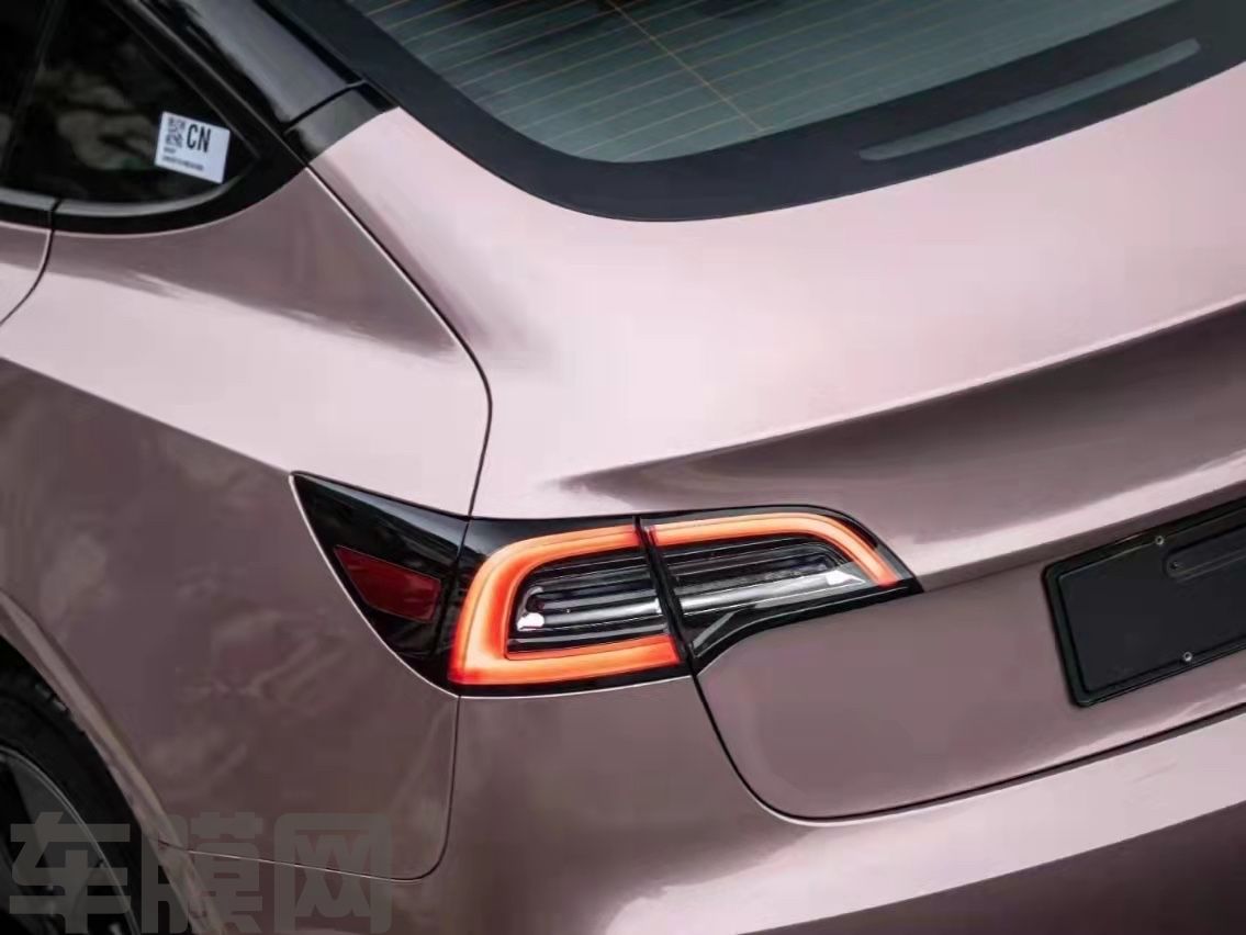 特斯拉Model3 冰莓粉改色膜 效果图