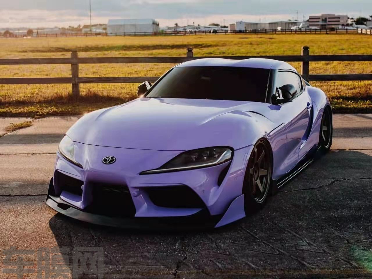 丰田SUPRA 薰衣草紫改色膜 效果图