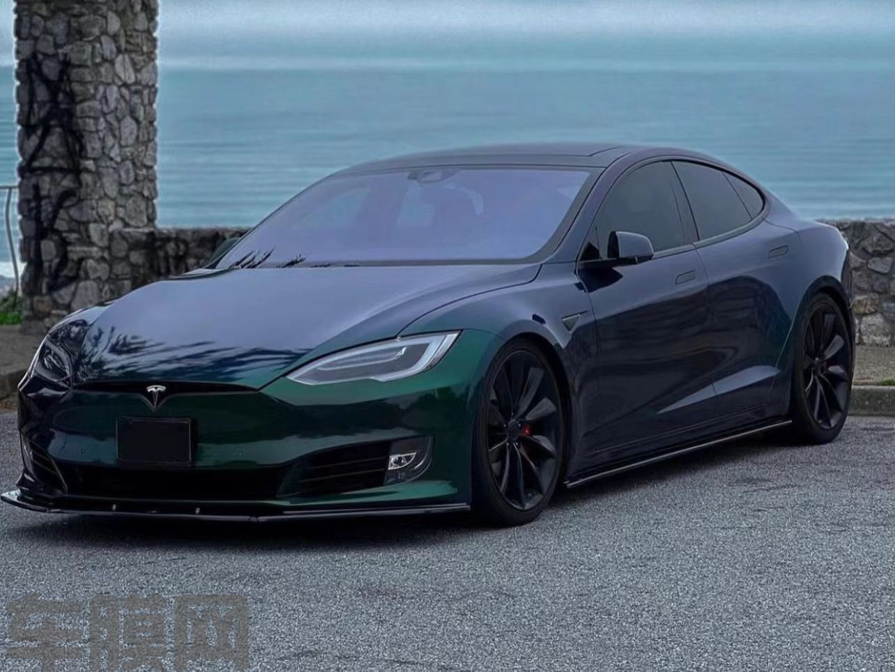 特斯拉Model S PET 祖母绿改色膜 效果图
