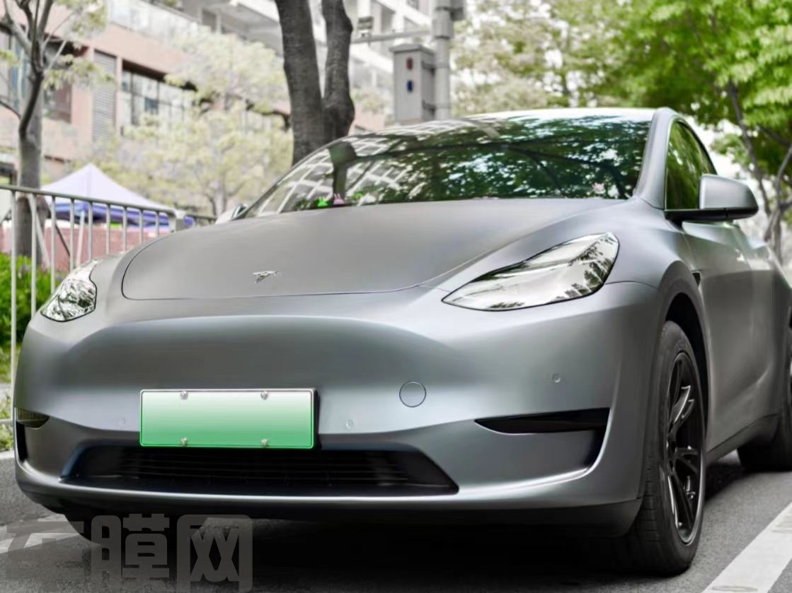 特斯拉Model Y 超哑金属灰蓝改色膜 效果图