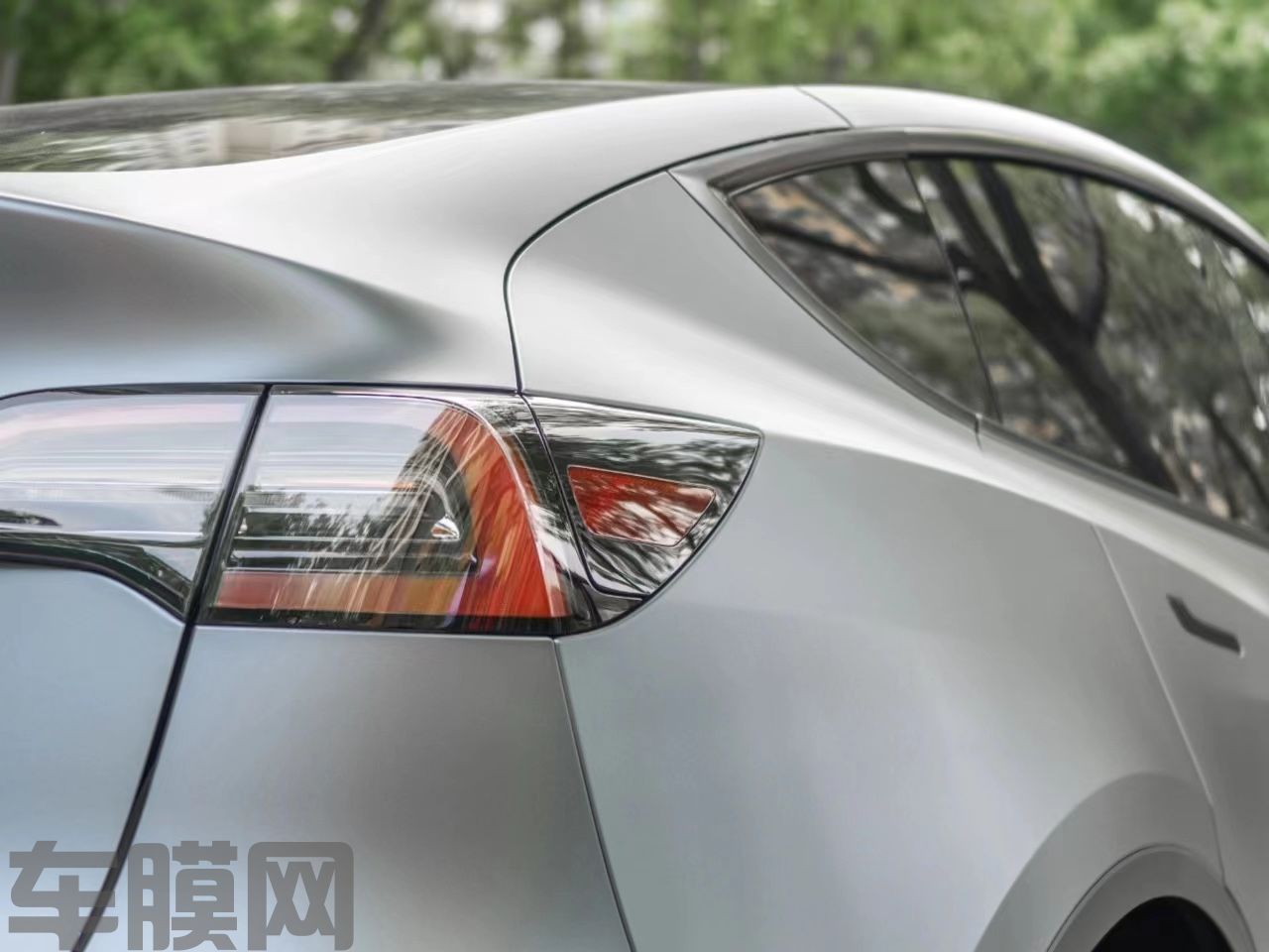 特斯拉Model Y 超哑金属灰蓝改色膜 效果图