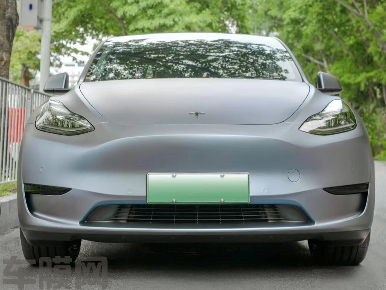 特斯拉Model Y 超哑金属灰蓝改色膜 效果图